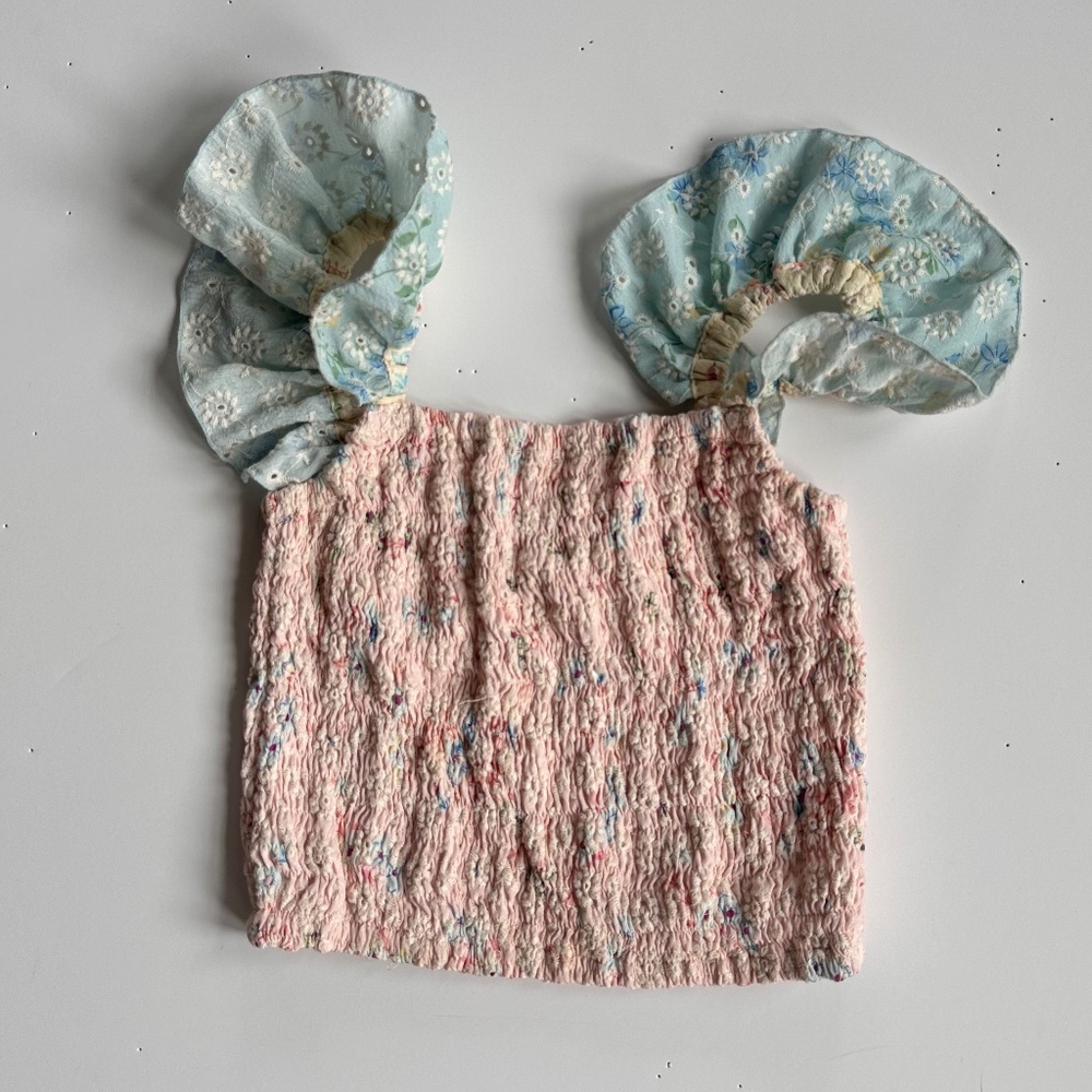 Global Love Girls Smocked Floral Top – Size M